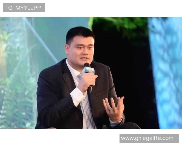 姚明职业习惯揭秘：从训练到比赛的坚持与专注之道