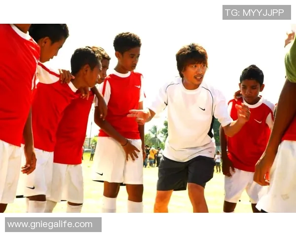 挑战自我极限与心中偶像足球明星同场竞技的热血之旅