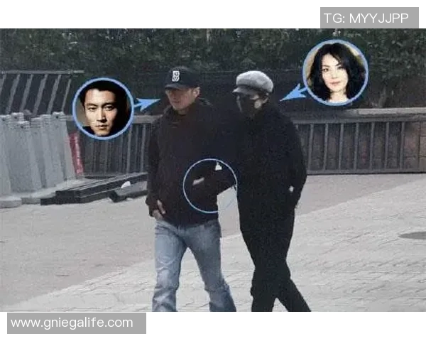 谢霆锋与足球明星亲密合照高清分享展现运动魅力与友谊瞬间