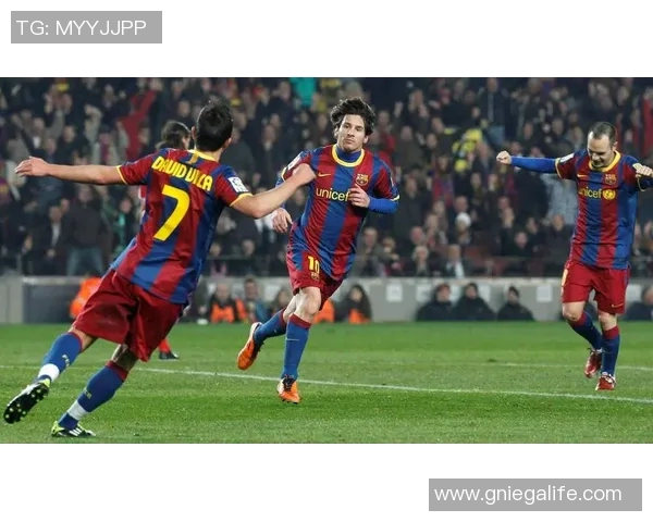 花式足球明星精彩瞬间展示炫酷技艺与激情表演的视觉盛宴